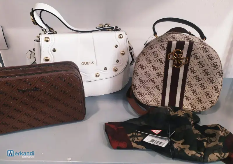 50% BOLSOS, 50% ACCESORIOS  GUESS BRAND