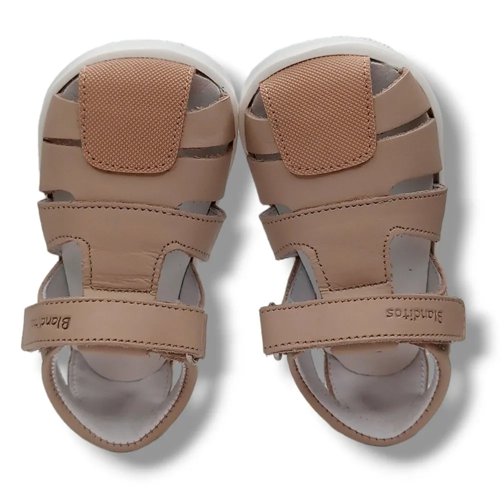 BLANDITOS BY CRIO’S SANDALIA CERRADA NIñO ISLA BMARFIL24 241/C1028 ARENA CORDONETS