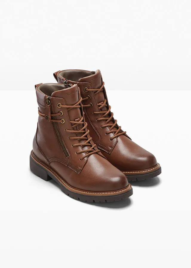 Botas con cordones marrón
