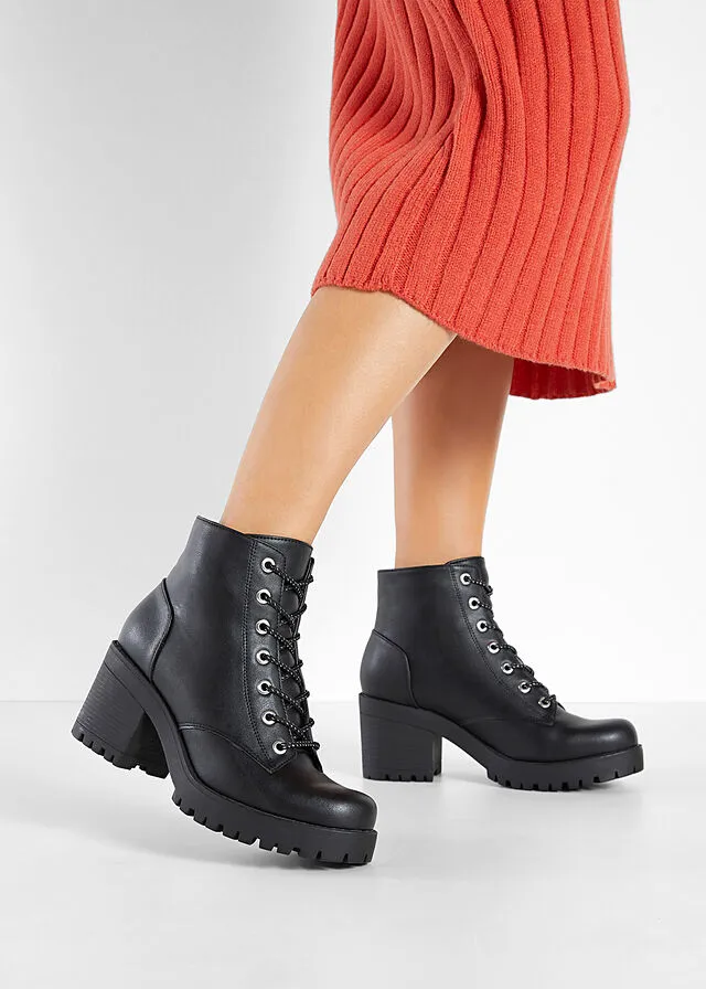 Botas con cordones Negro