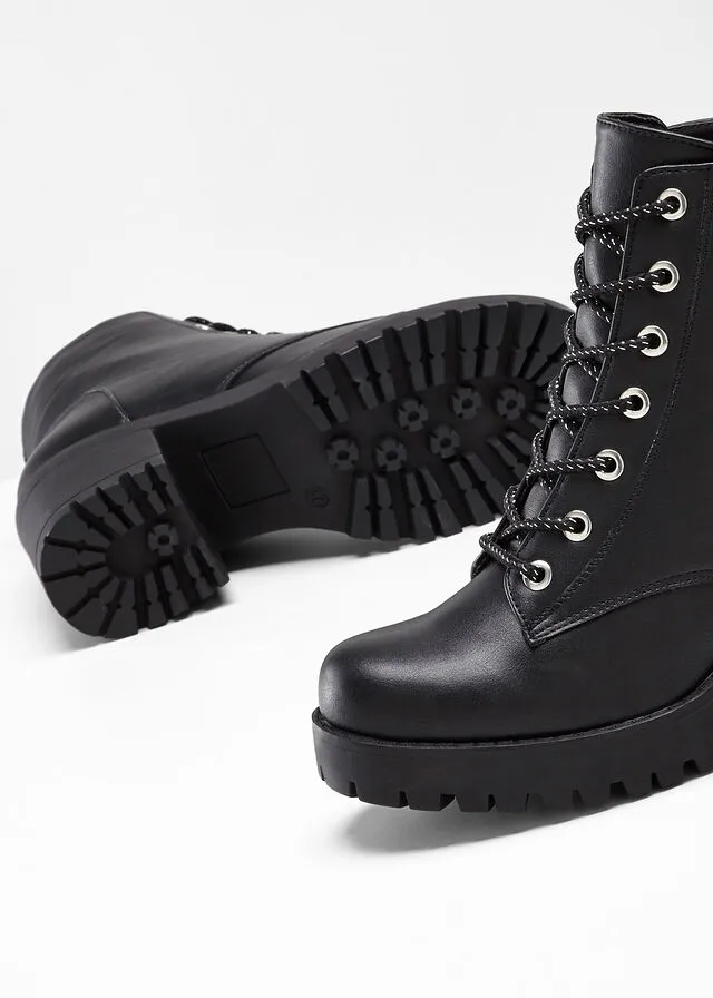 Botas con cordones Negro