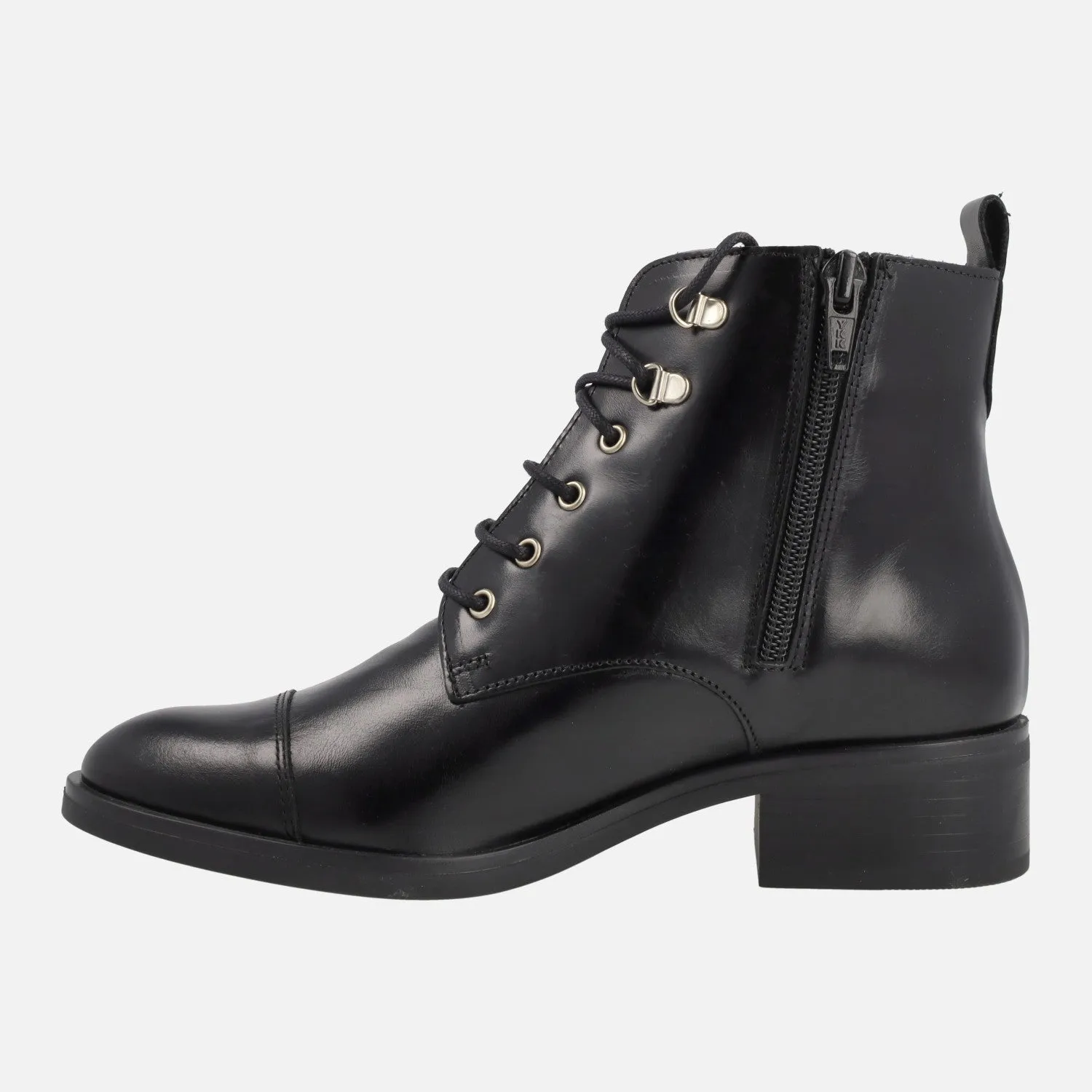 Botines de cordones para mujer en piel negra Funchal