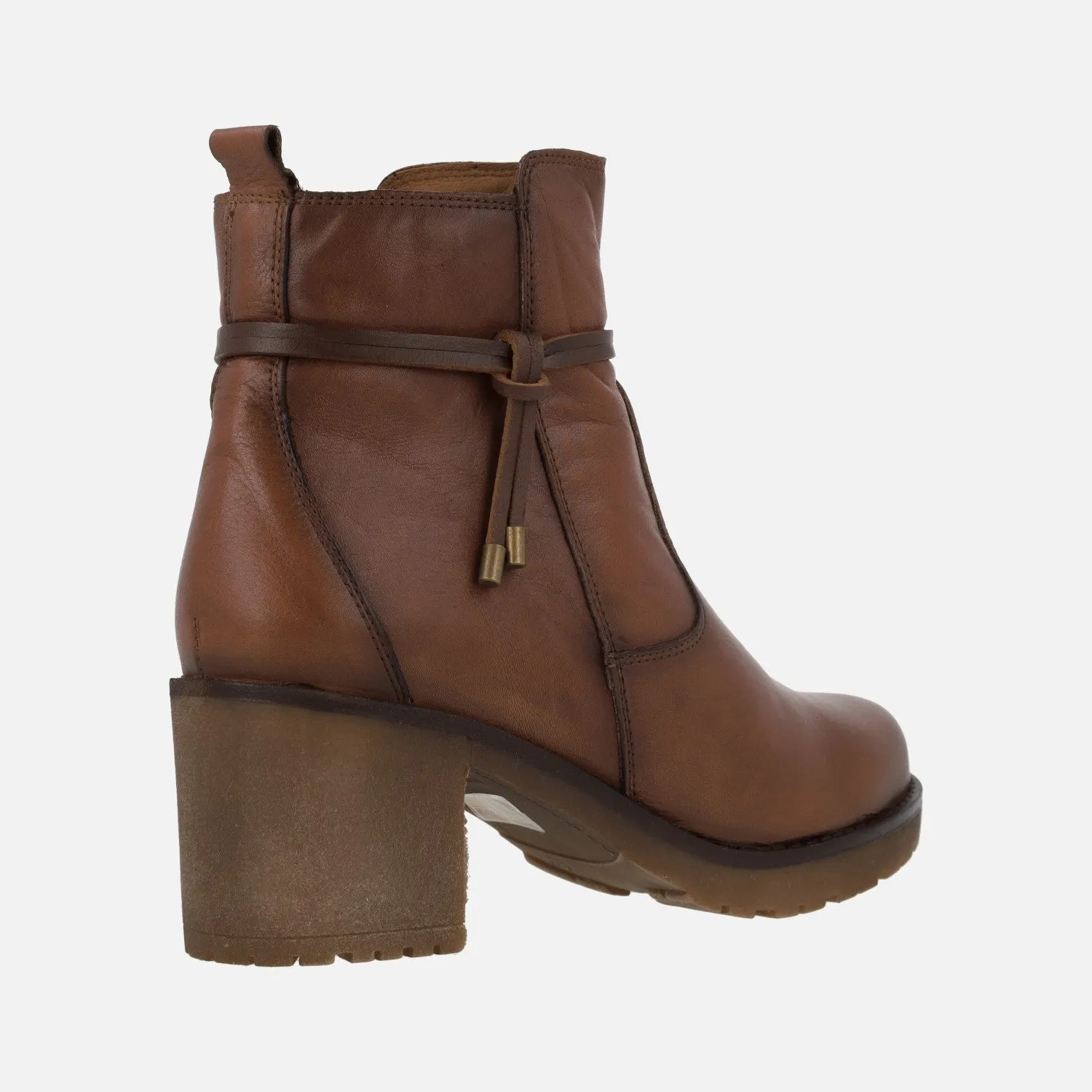 Botines de piel con tacón de goma y adorno de nudo