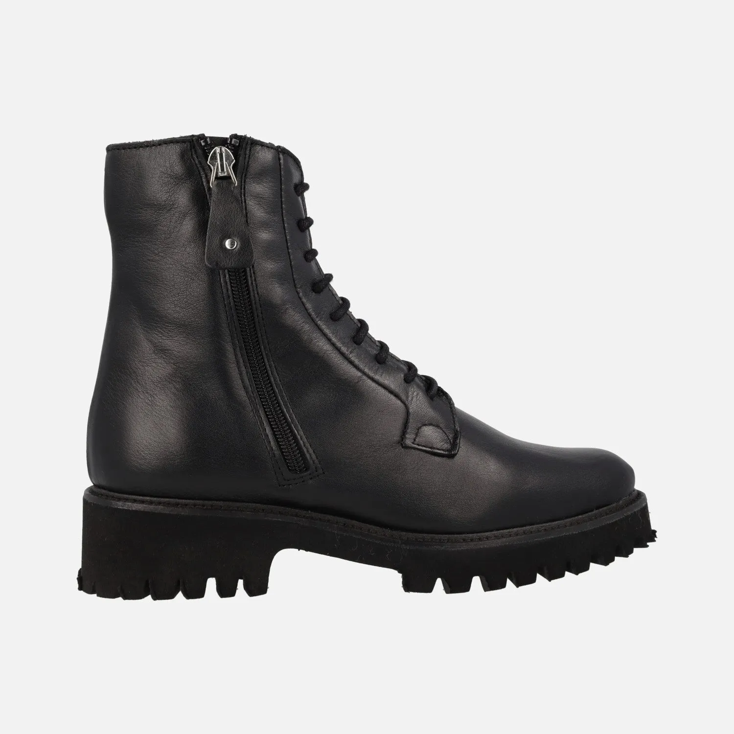 Botines negros de piel con cordones y cremallera exterior