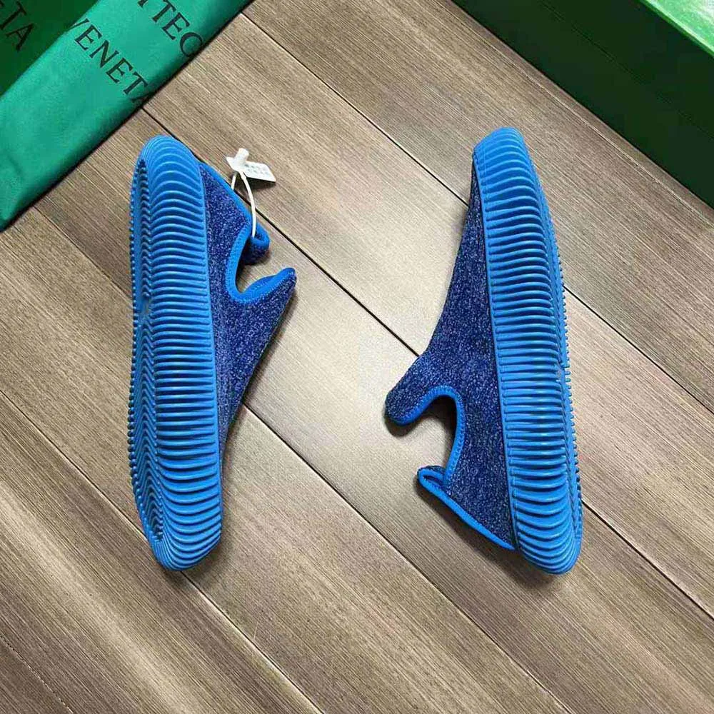 BOTTEGA VENETA ZAPATILLAS SIN CORDONES UNISEX DE PANA DE CHENILLA ONDULADAAZUL