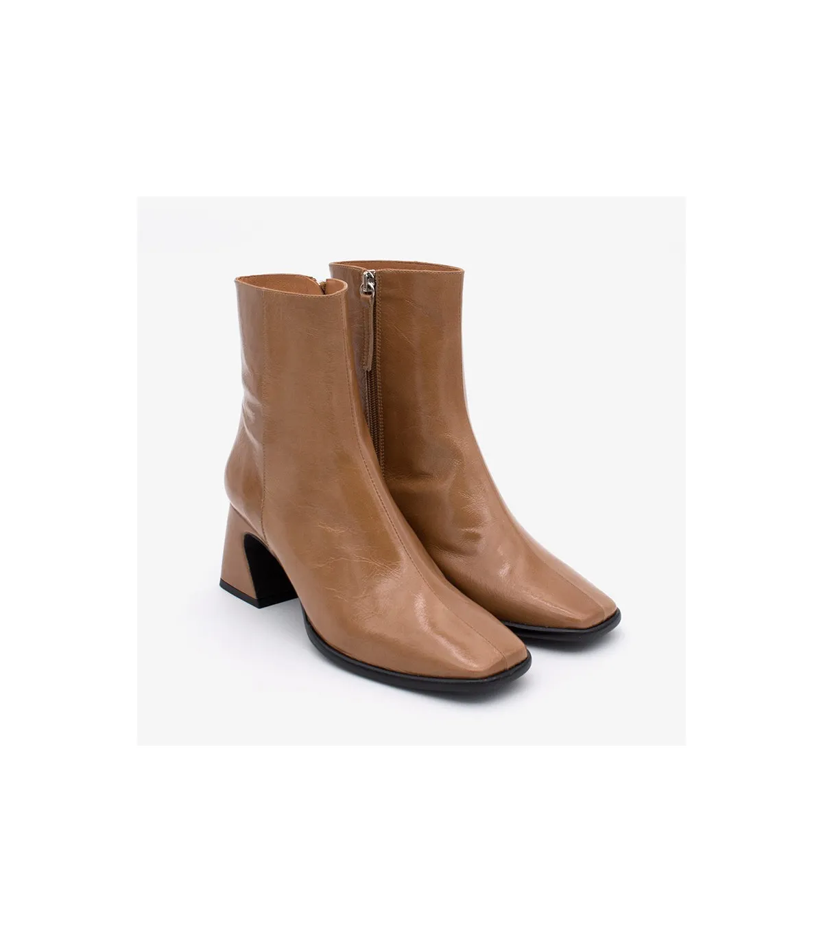 Botín beige de mujer con tacón