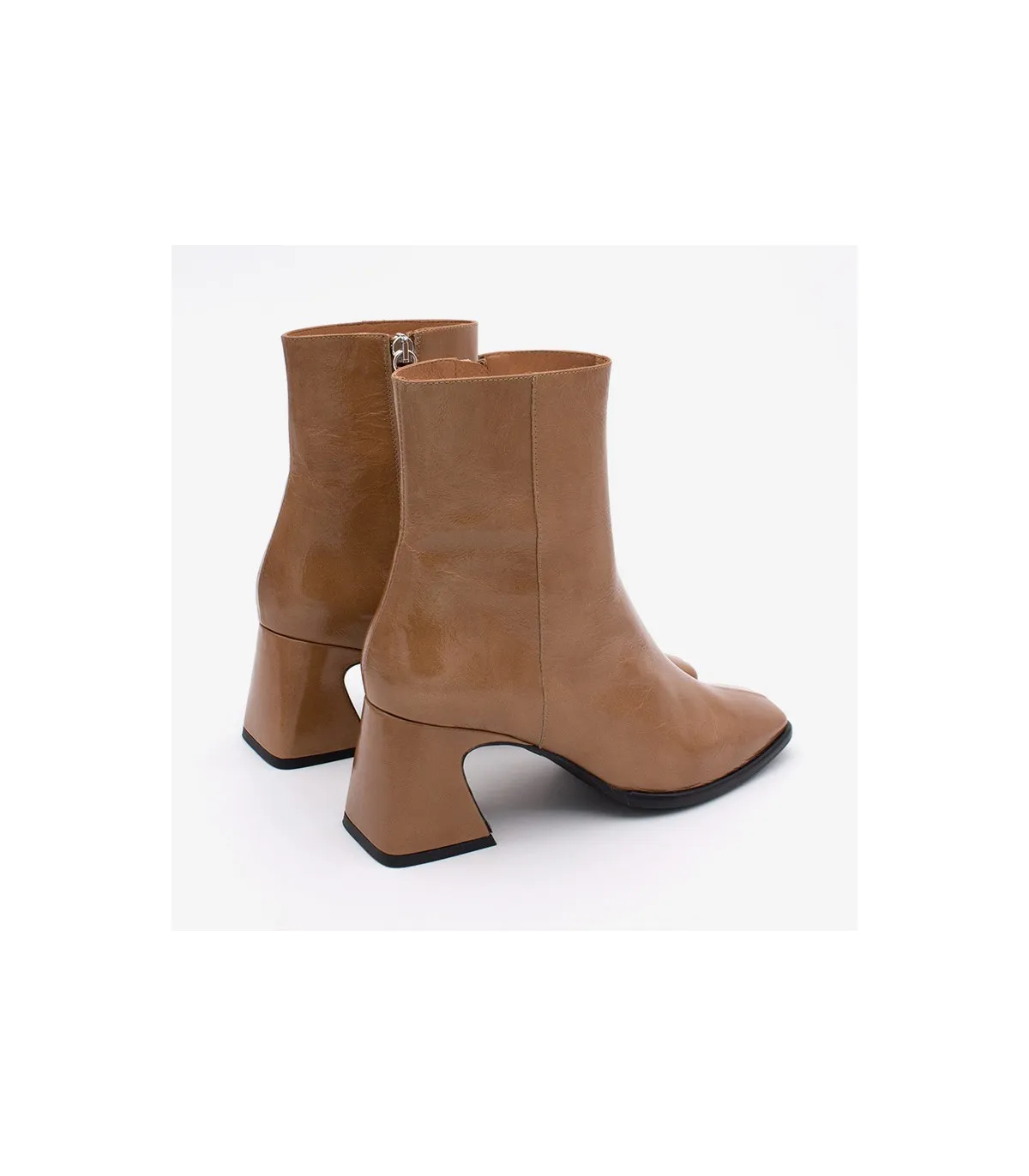 Botín beige de mujer con tacón