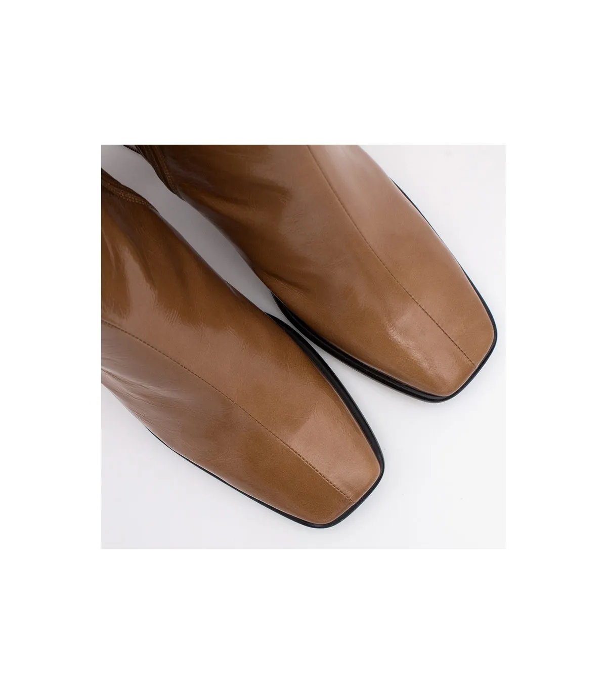 Botín beige de mujer con tacón
