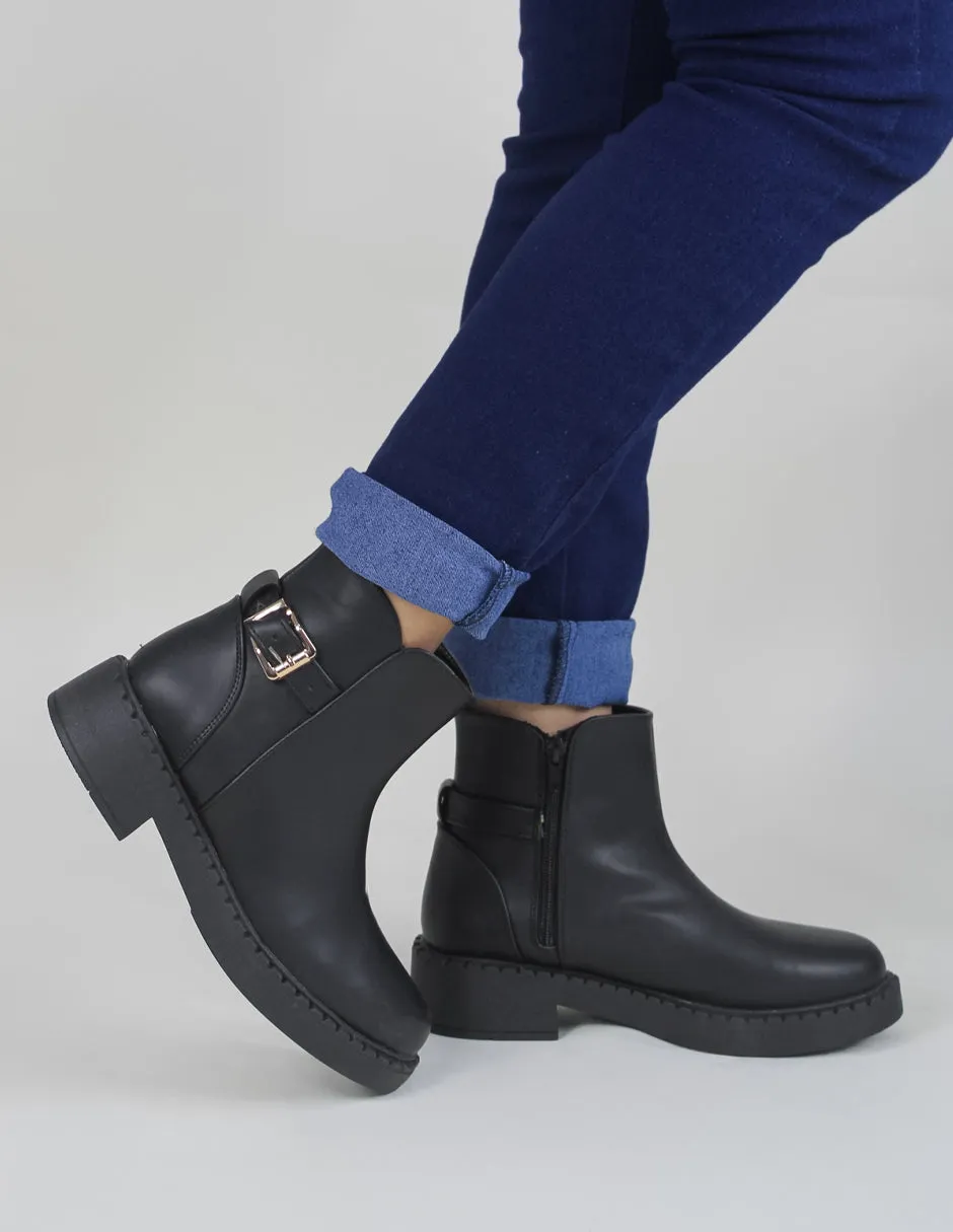 Botín con tacón en Textil – Negro