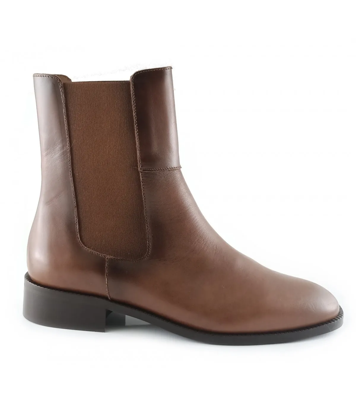 Botín estilo chelsea en piel cognac