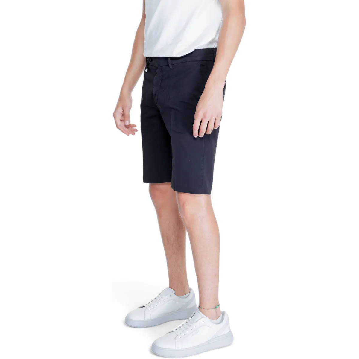 BRYAN MMSH00141FA800185