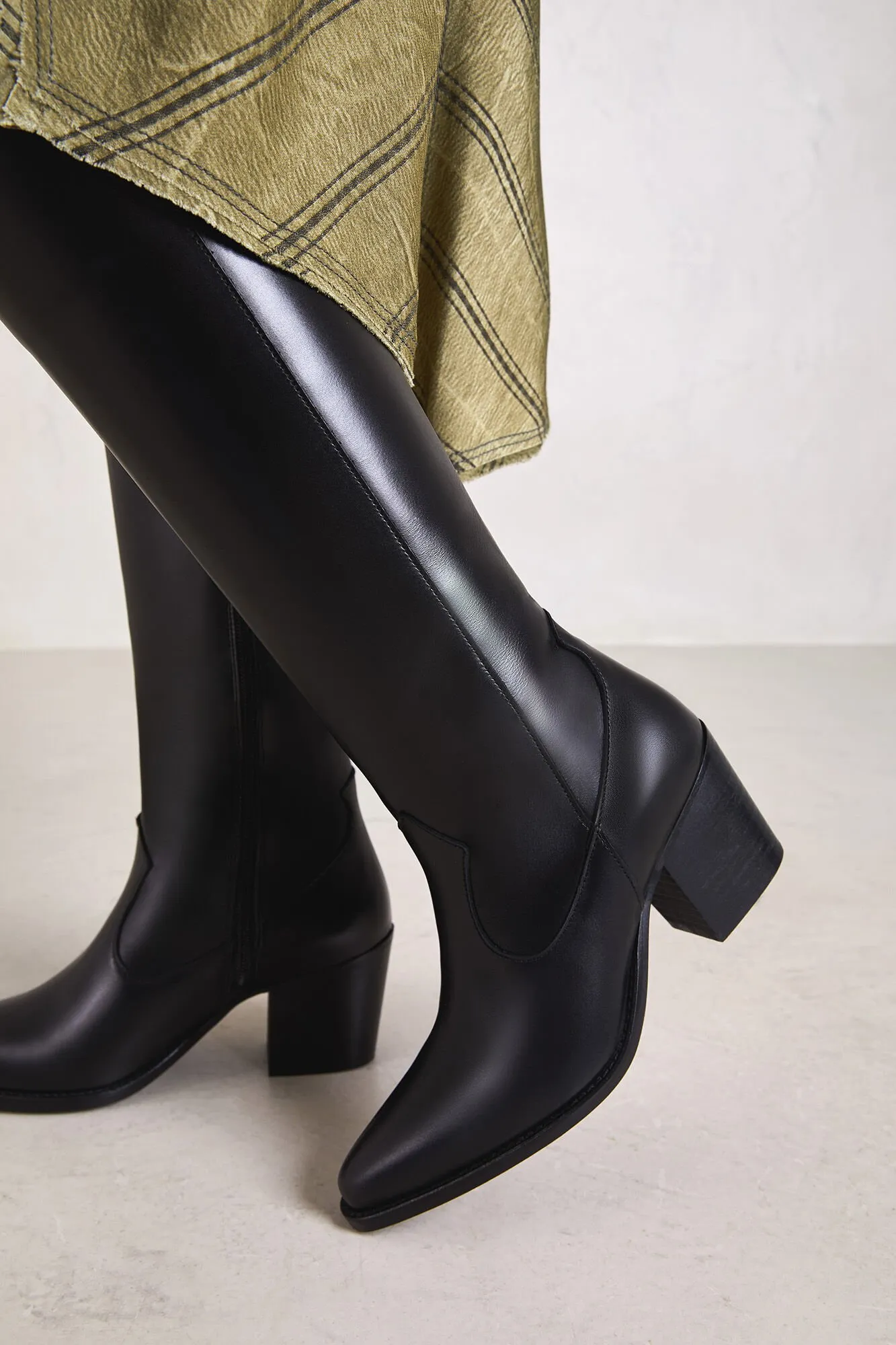 Bryan Stepwise Botas de piel Julieta
