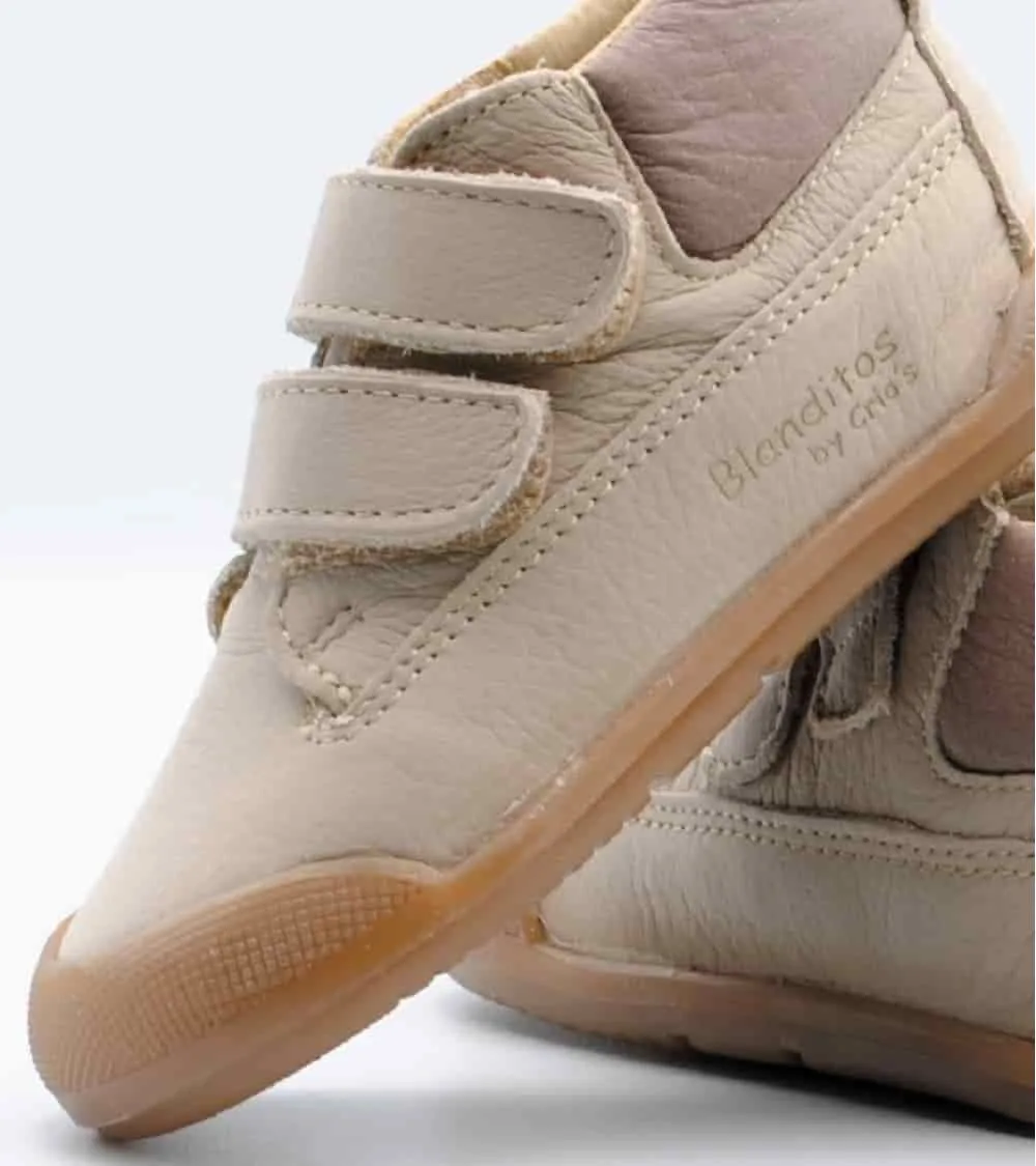 CALZADO RESPETUOSO BOTITAS BLANDITOS BY CRIOS VIENA BEIGE