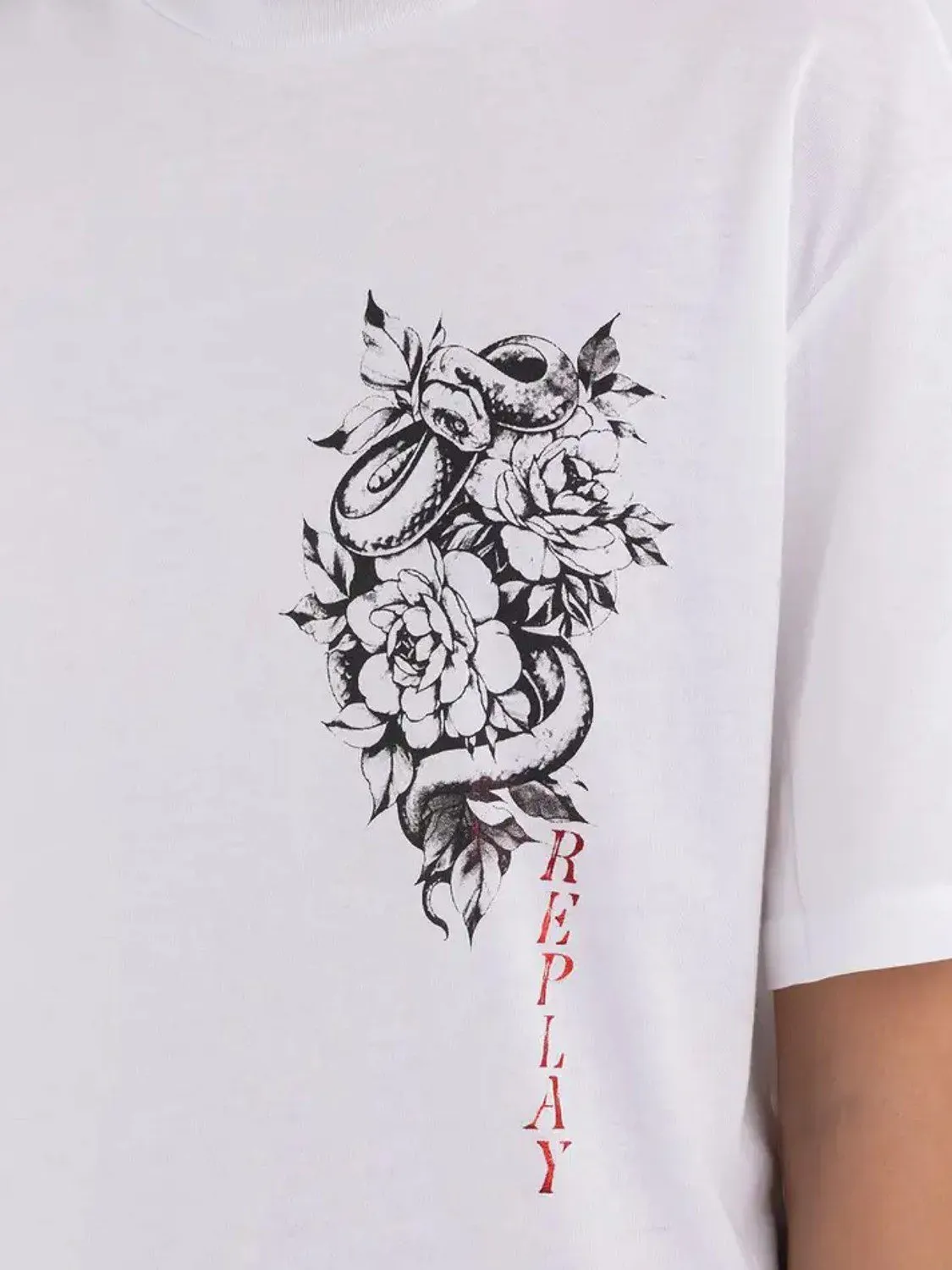 CAMISETA SERPIENTE Y FLORES REPLAY