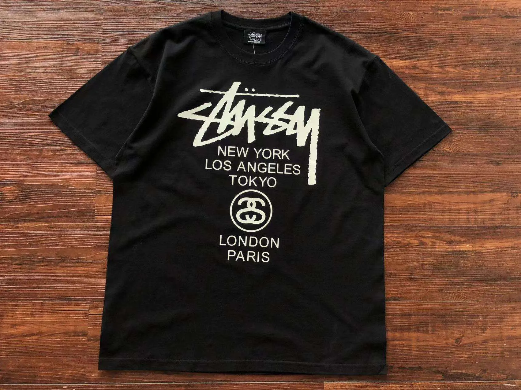 Camiseta Stussy – SS Curve