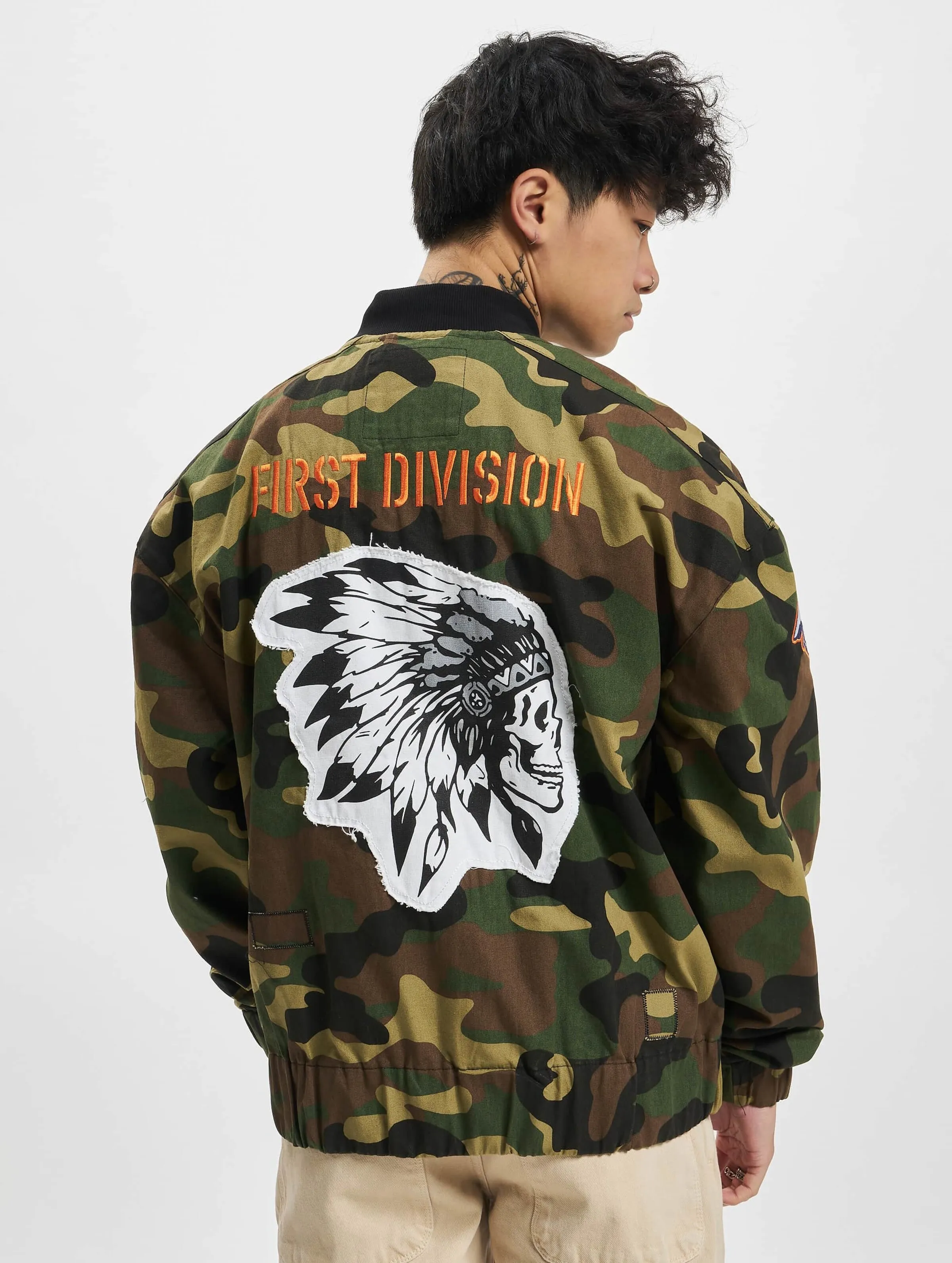 Cayler & Sons CSBL Patched Loose Flight