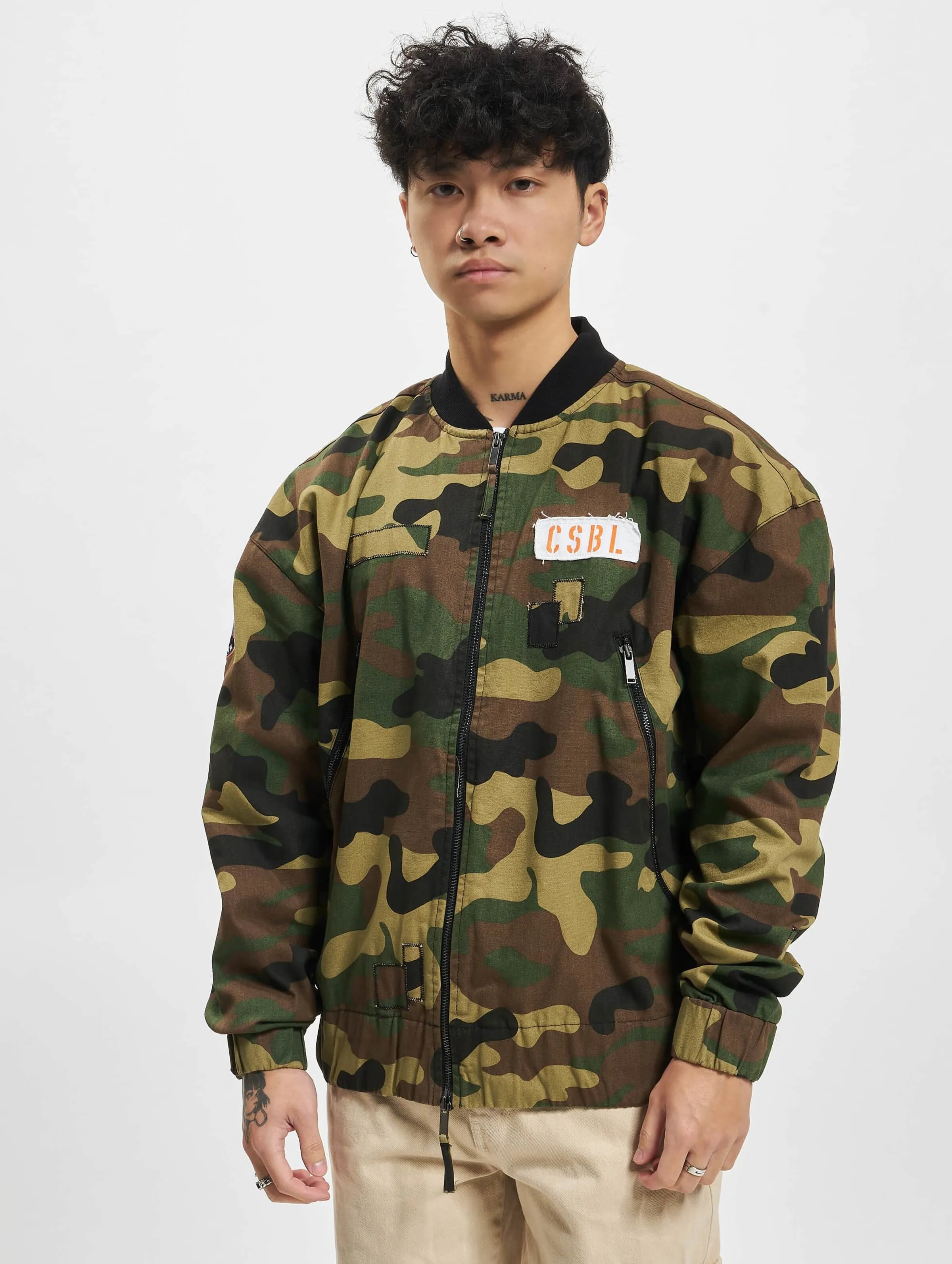 Cayler & Sons CSBL Patched Loose Flight