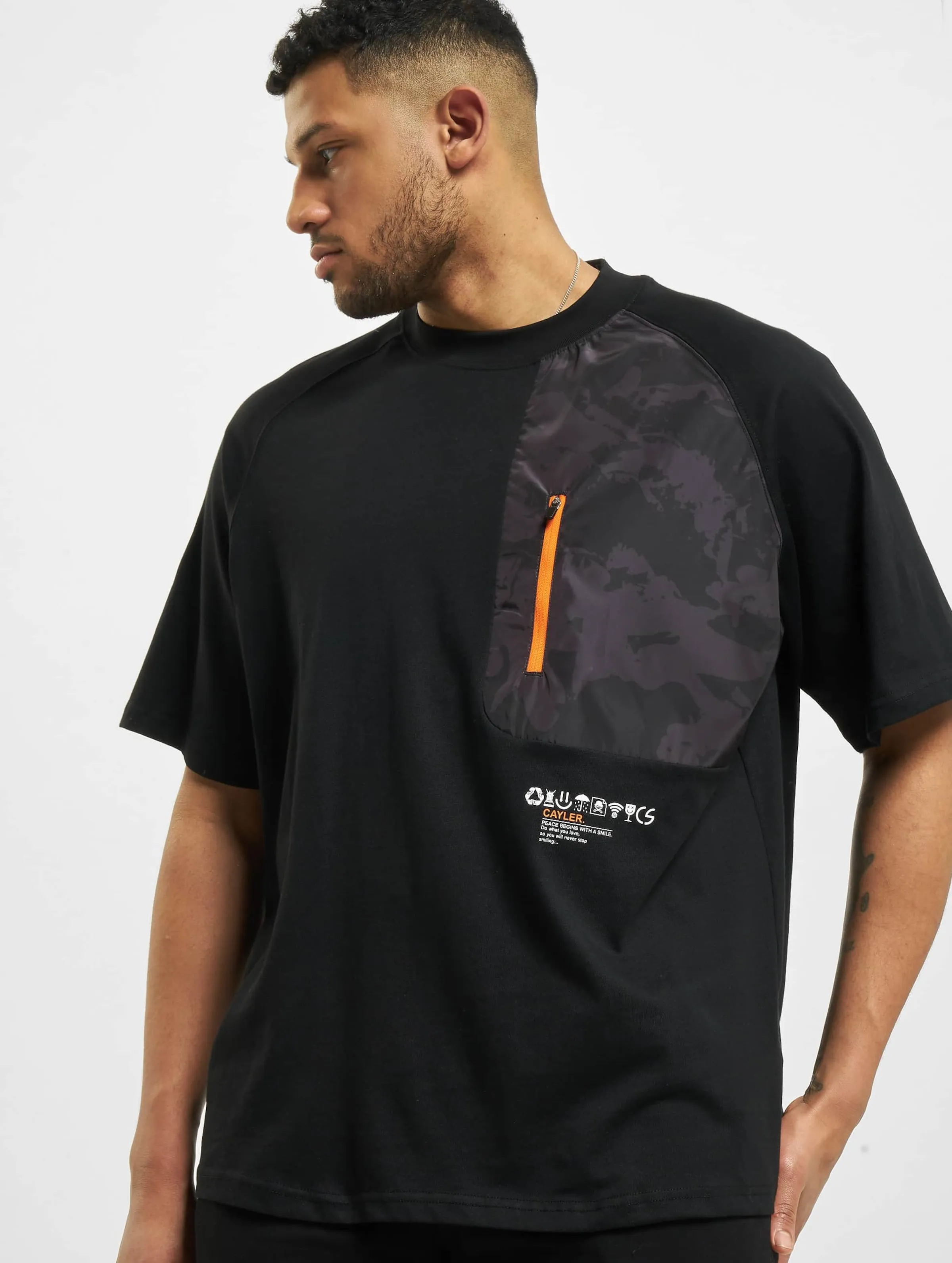 Cayler & Sons MNTN Camo Pocket Raglan Box