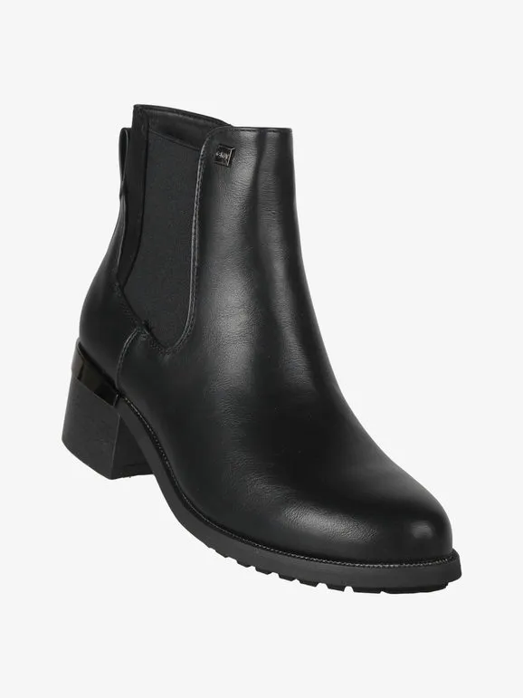 Gian Marco Venturi Botines de mujer con tacón ancho.