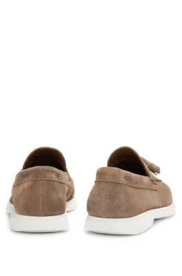 Mocasines sin cordones de ante con detalle de borla