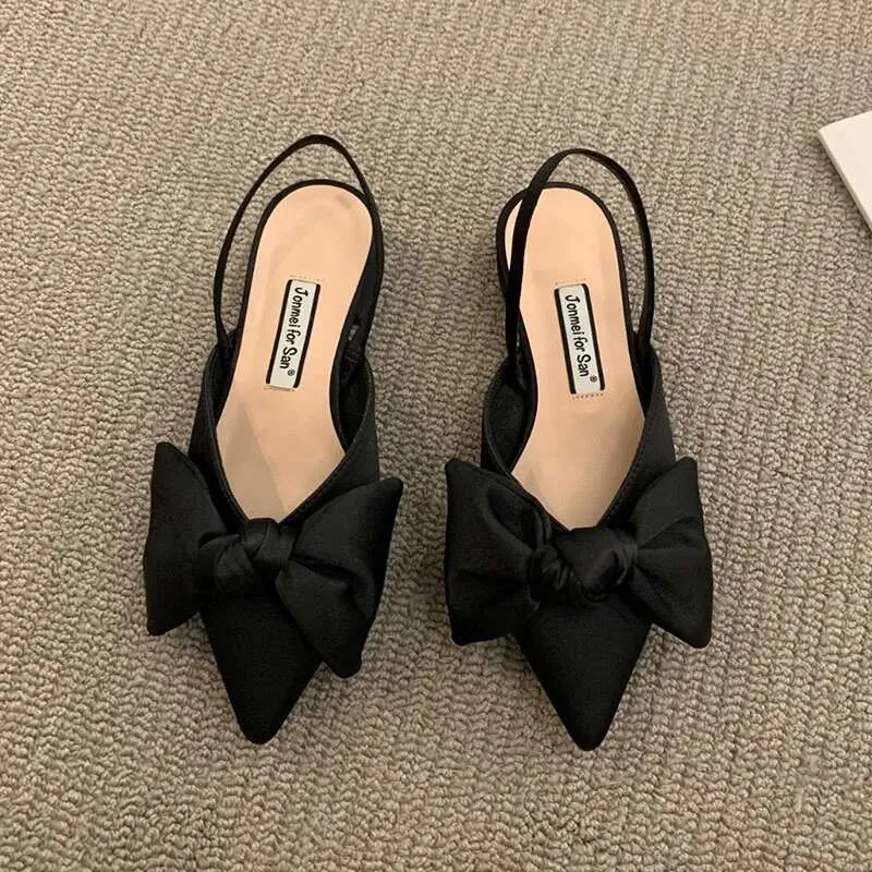 Moda femenina punta puntiaguda bowknot sgbac bombas a cuadros lunares tacones sandalias de tacón pequeños zapatos delgados casua