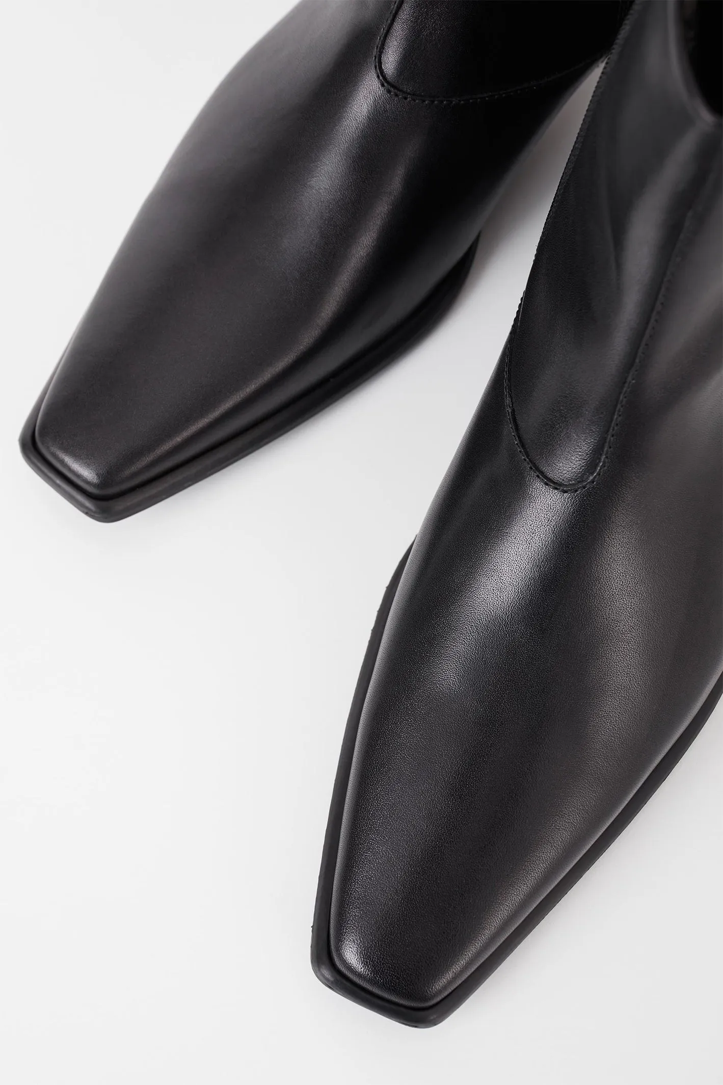 Nella Boot in Black