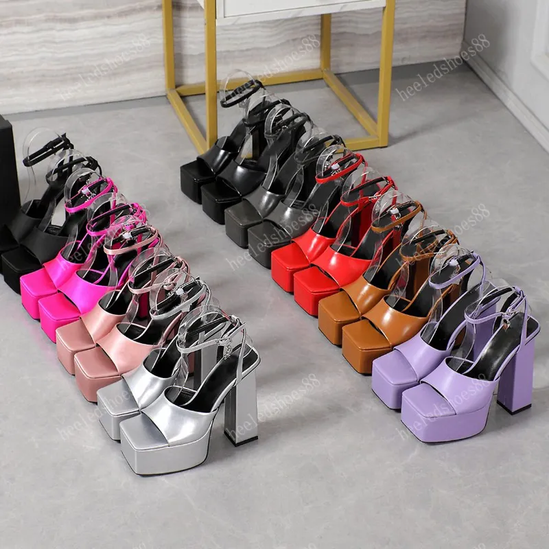 Plataforma Sandalias Sandalias Diseñadores zapatos EUR42 Classics de cuero suave de alta calidad Sandalia de diseñador de tacón 