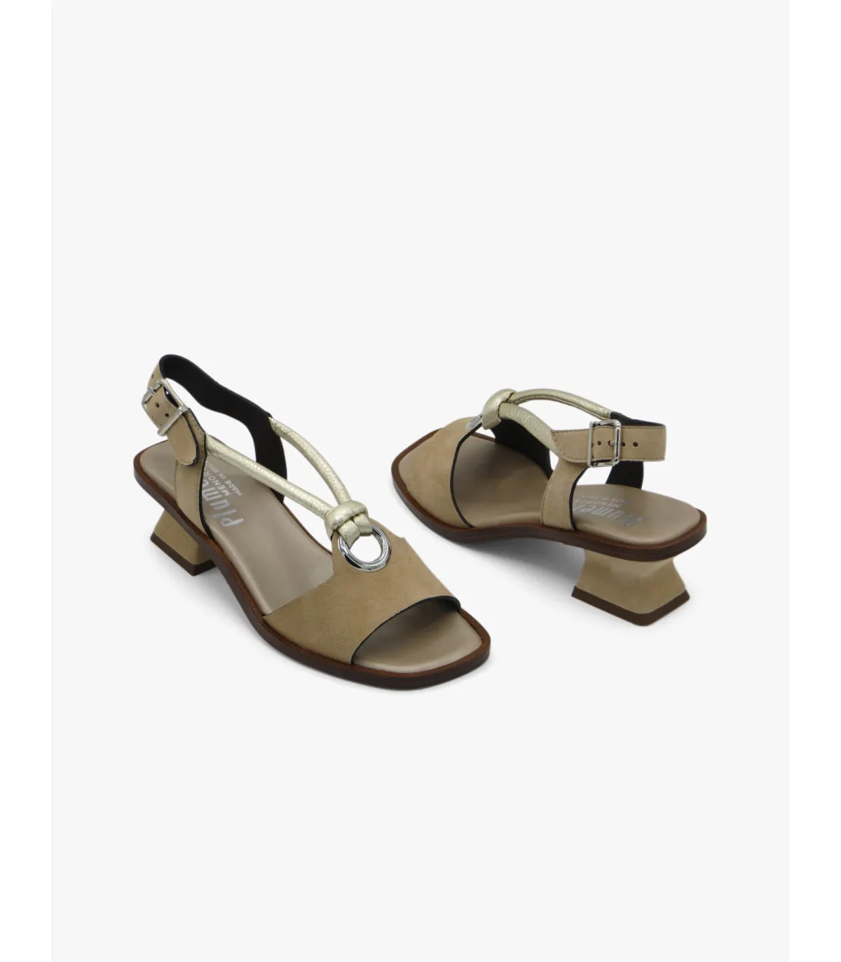 Sandalia ante camel