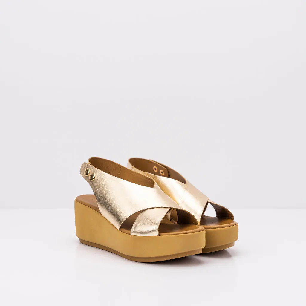 SANDALIA  INUOVO  CUÑA ORO 123031O