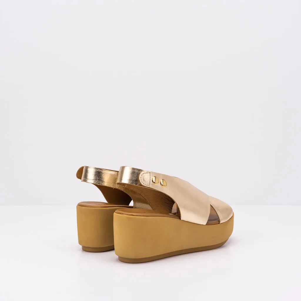 SANDALIA  INUOVO  CUÑA ORO 123031O