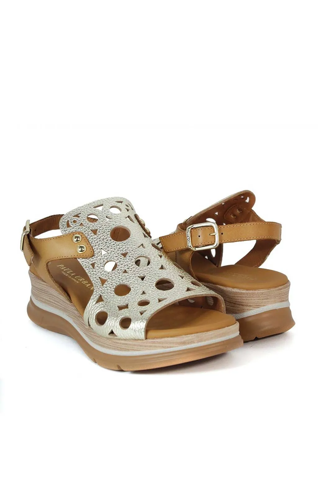 Sandalia Paula Urban 24 654 platino camel
