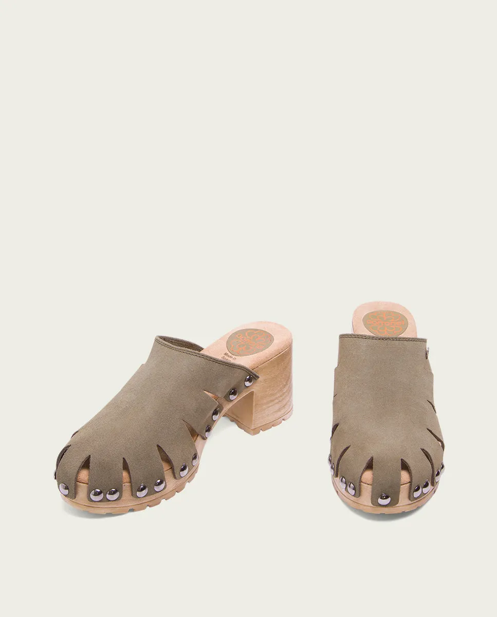 SANDALIA TACÓN SERRAJE KAKI GIA