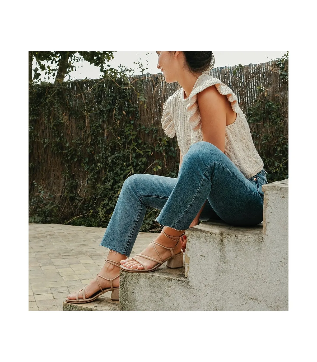 Sandalias en ante de color camel