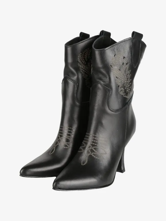 Solada Botines en piel perforada con tacón