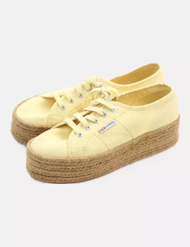 Superga Deportiva amarilla tela