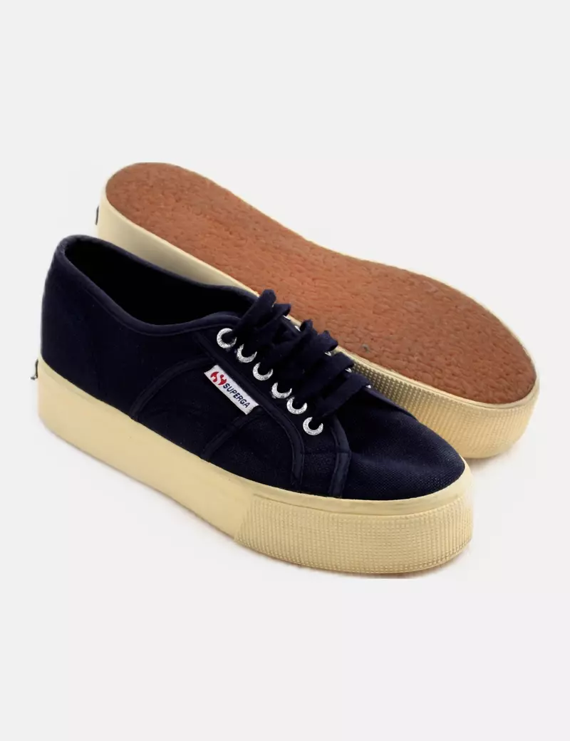 Superga Deportiva azul marino cordones