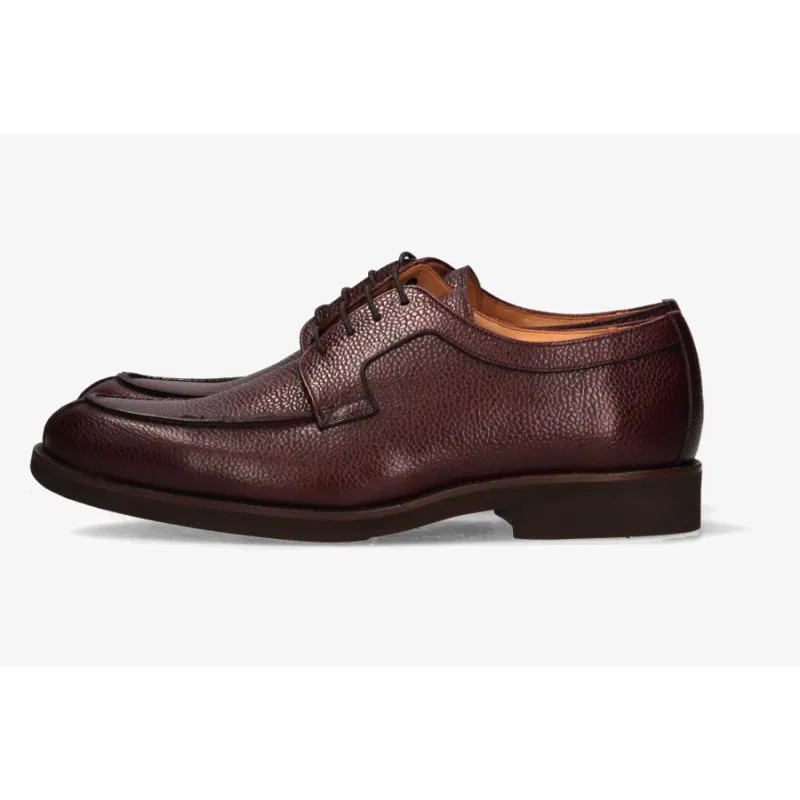 Zapato con cordones caoba