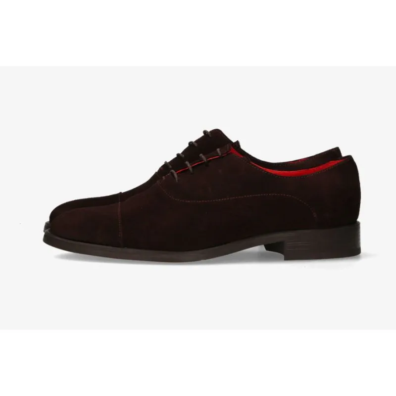 Zapato con cordones serraje marrón