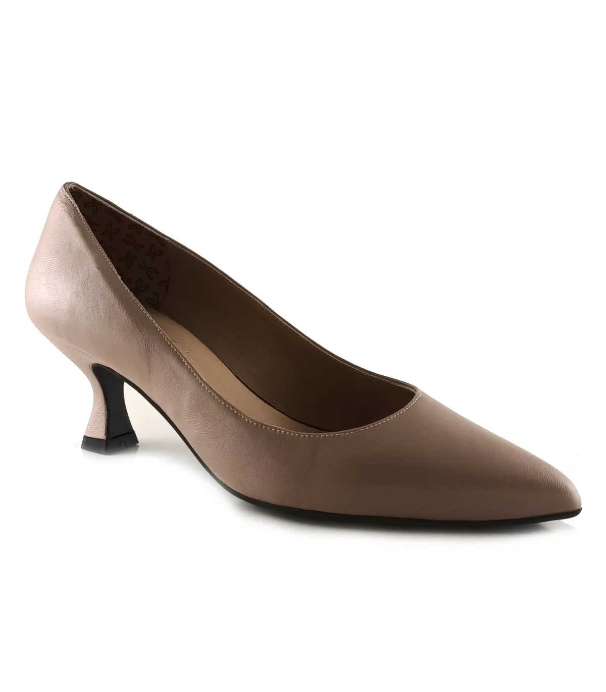 Zapato salón en piel nude de tacón fino