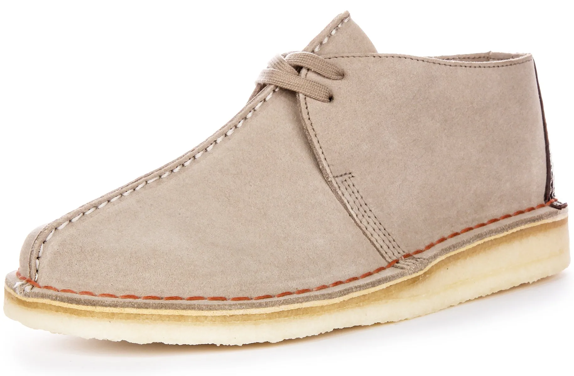 Zapatos clásicos con cordones para hombres Clarks Originals Desert Trek en arena