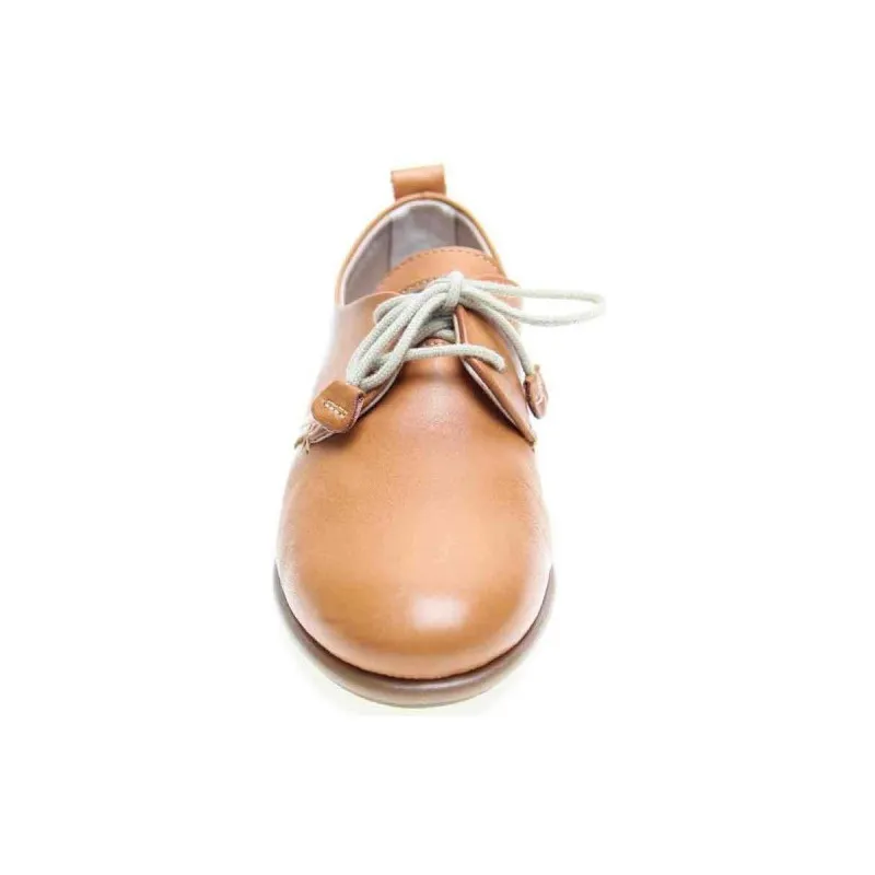 Zapatos de 48 horas de piel de cordones, muy blanditos. suela y piel muy flexibles.